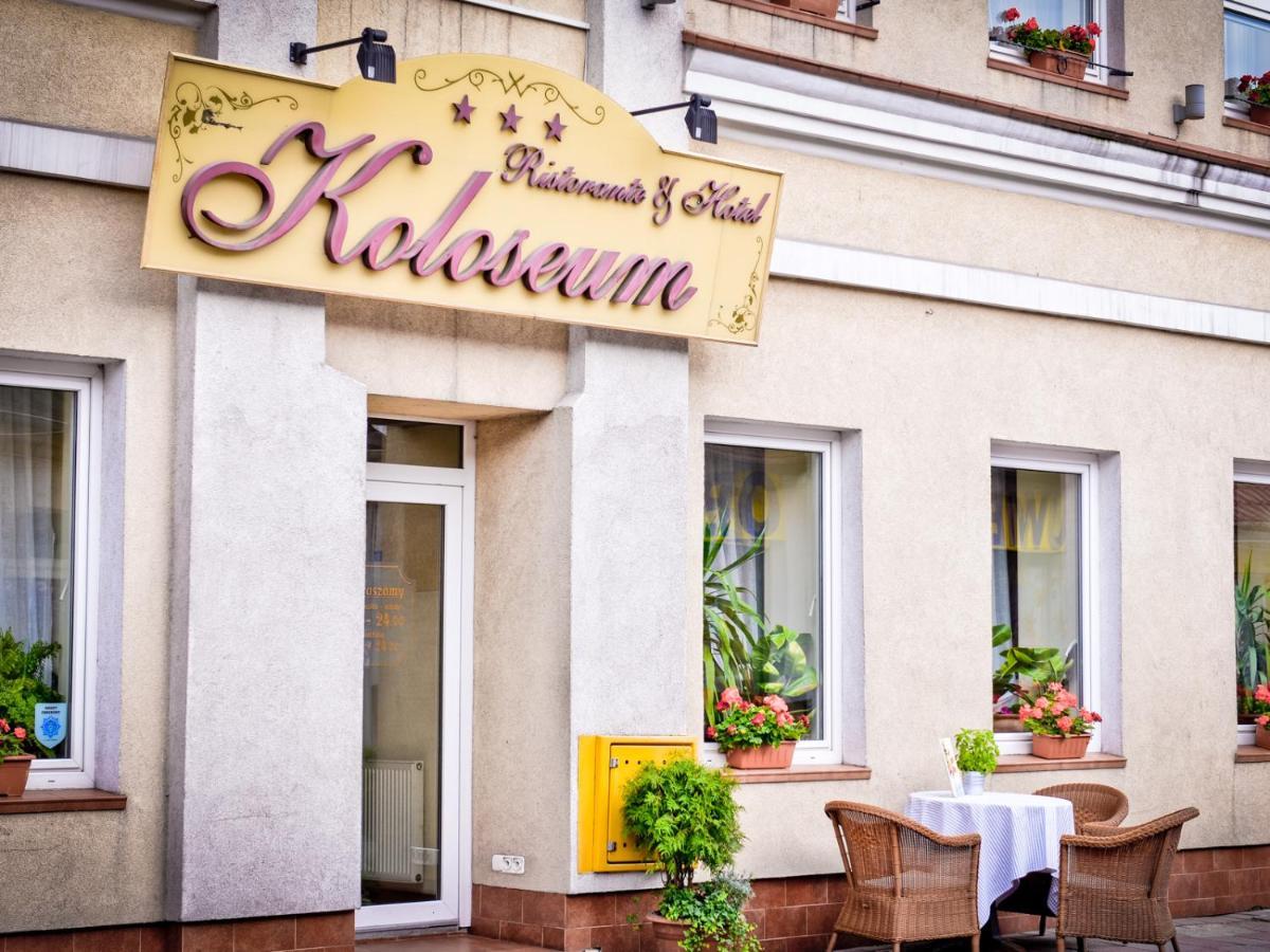 Hotel Koloseum Turek Buitenkant foto