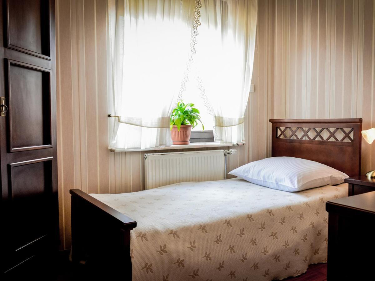 Hotel Koloseum Turek Buitenkant foto
